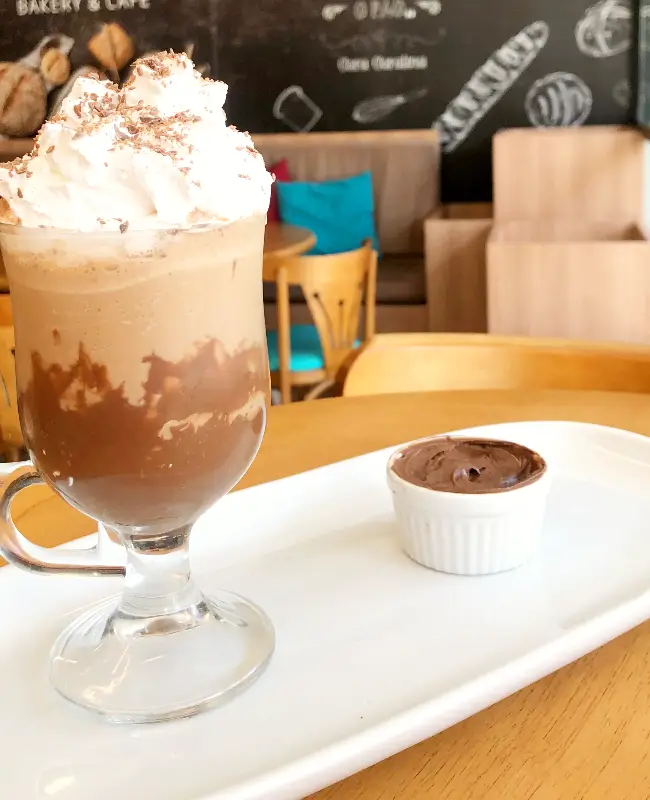 mocaccino cafe capuccino